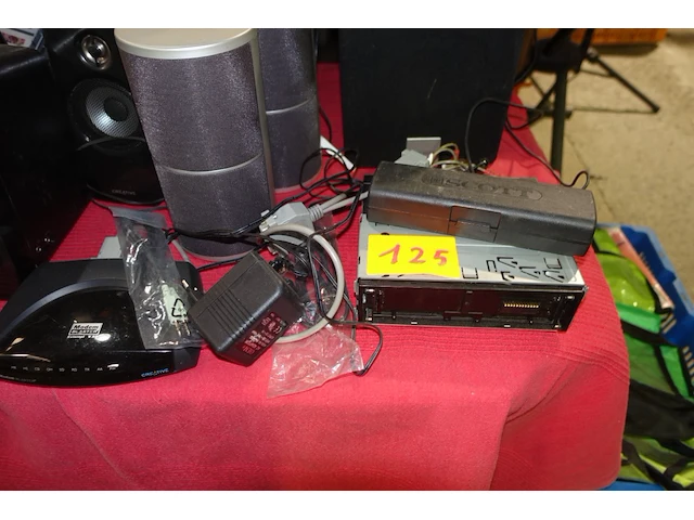Autoradio - afbeelding 1 van  1