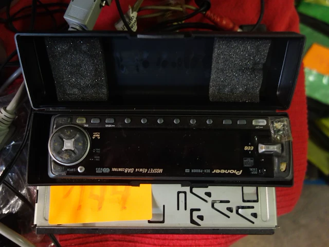 Autoradio - afbeelding 2 van  2