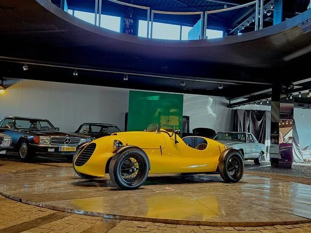 Auto's - oldtimers - exclusieve voertuigen