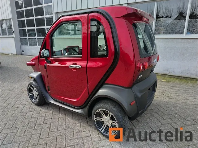 Auto's luqi ev300 - afbeelding 1 van  33