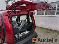 Auto's luqi ev300 - afbeelding 15 van  33