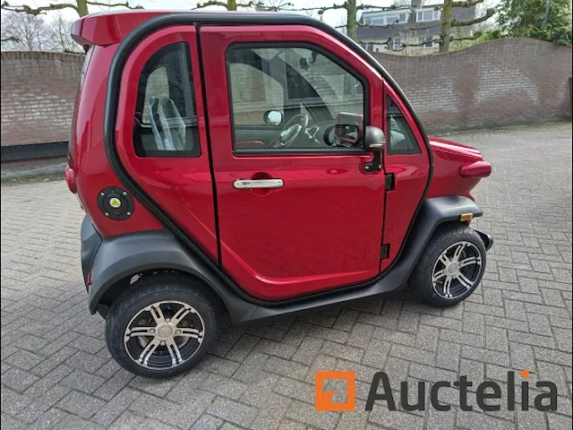 Auto's luqi ev300 - afbeelding 23 van  33