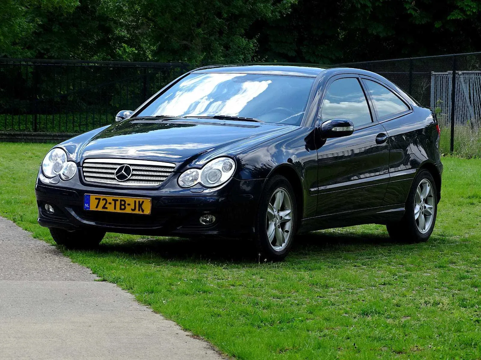 Auto's, sportwagens en transport in hasselt (belgië)
