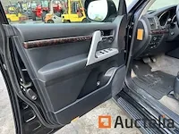 Auto's toyota landcruiser 200 - afbeelding 21 van  40