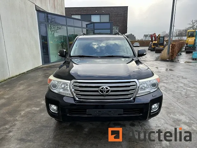 Auto's toyota landcruiser 200 - afbeelding 12 van  40