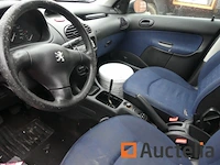 Autowrak (inbeslagname op de weg) peugeot 206 - afbeelding 7 van  15