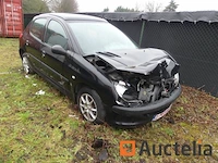 Autowrak (inbeslagname op de weg) peugeot 206 - afbeelding 1 van  15