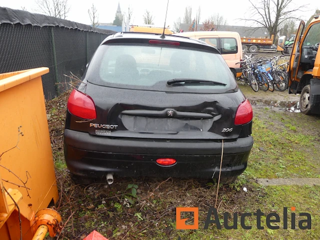 Autowrak (inbeslagname op de weg) peugeot 206 - afbeelding 12 van  15