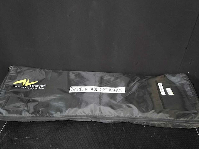 Av stumpfl - front projection screen 660x380 - afbeelding 1 van  2