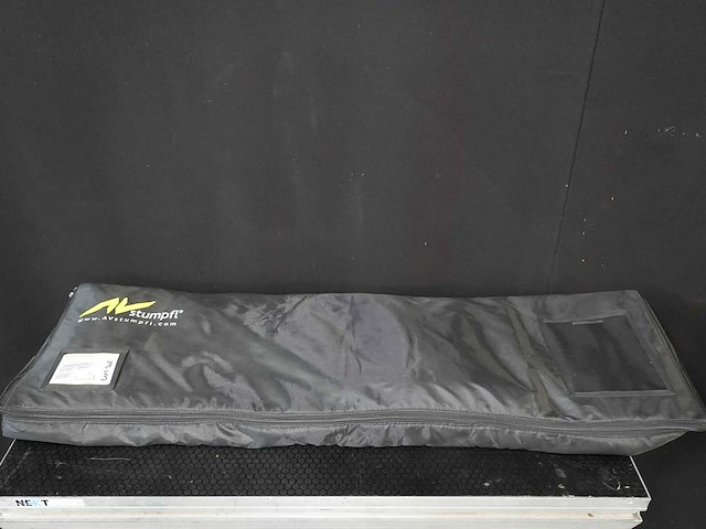 Av stumpfl retro projection screen 630x363 - afbeelding 1 van  2