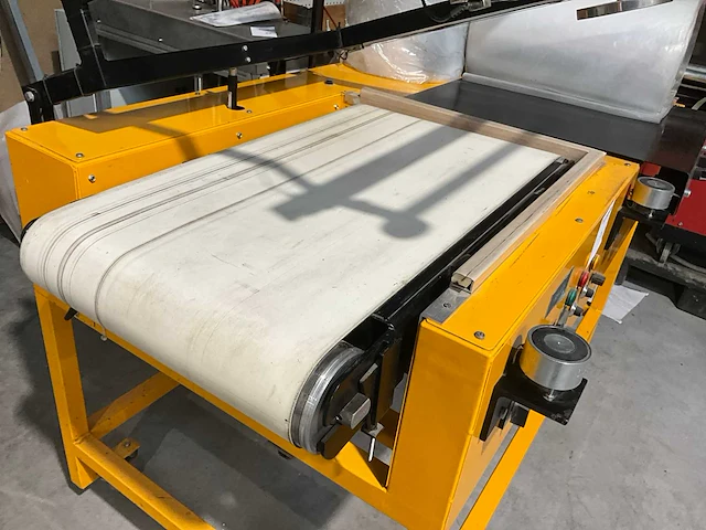 Avc 500 thermische verpakkingsmachine - afbeelding 4 van  8