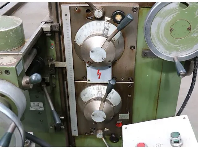 Avia fnc 25 e 3 universal milling machine - afbeelding 8 van  9