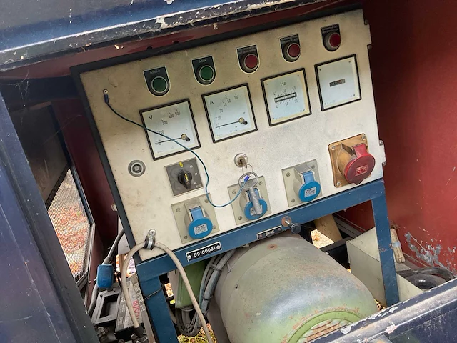 Avk stroomgenerator op aanhangwagen - afbeelding 6 van  8