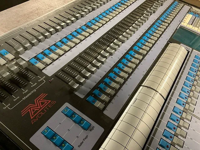 Avolites pearl expert lichtmengtafel - afbeelding 3 van  7