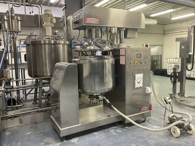Axomatic axomix 300 vacuüm mengmachine - afbeelding 1 van  6