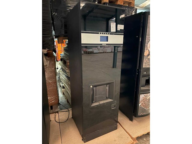 Azkoyen - novara - verkoopautomaat - afbeelding 4 van  5