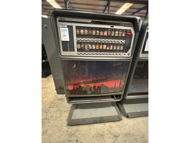 Azkoyen - sigaretten - verkoopautomaat - afbeelding 2 van  7