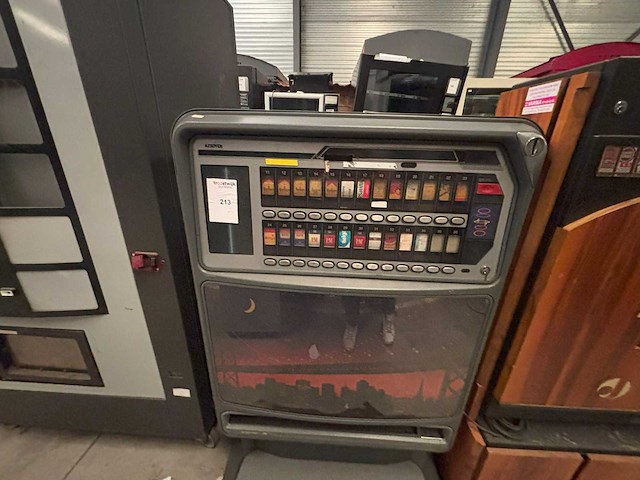 Azkoyen - sigaretten - verkoopautomaat - afbeelding 1 van  5