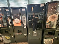 Azkoyen - zensia - koffie - verkoopautomaat - afbeelding 1 van  4