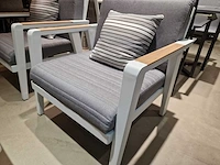 Azur guadeloupe alu lounge sofa set wit met teak armleuning - afbeelding 4 van  5