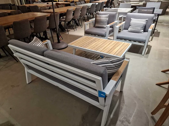 Azur guadeloupe alu lounge sofa set wit met teak armleuning - afbeelding 5 van  5