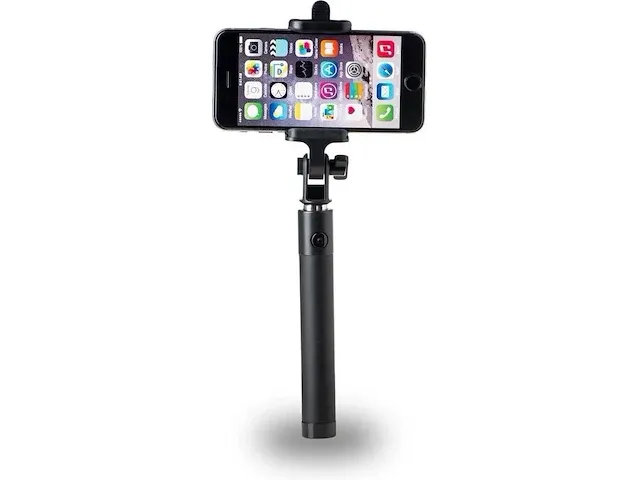 Azuri 3.5mm aux cable uitschuifbare selfiestick met geïntegreerde knop - zwart - afbeelding 1 van  3