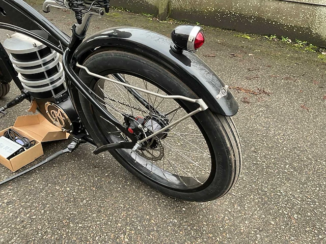 B4 elektrische fiets - afbeelding 13 van  15