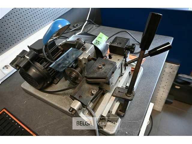 Baardsleutel / kluis sleutel machine - afbeelding 2 van  3