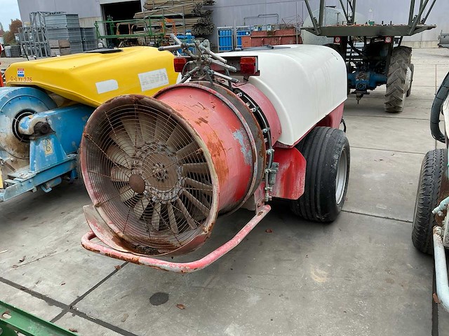 B.a.b. getrokken spuitmachine - afbeelding 5 van  9