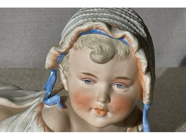 Baby beeldje in europese biscuit - afbeelding 2 van  6