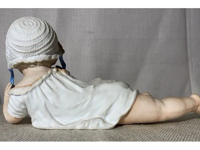 Baby beeldje in europese biscuit - afbeelding 3 van  6