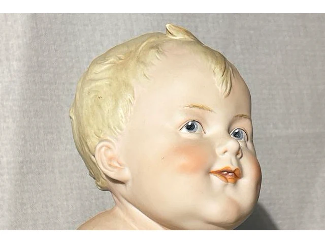 Baby beeldje in europese biscuit - afbeelding 2 van  6