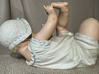 Baby beeldje in europese biscuit - afbeelding 2 van  3
