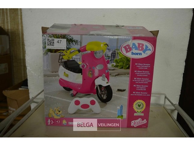 Baby born vespa op afstandbediening - afbeelding 1 van  3