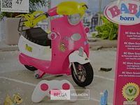 Baby born vespa op afstandbediening - afbeelding 2 van  3