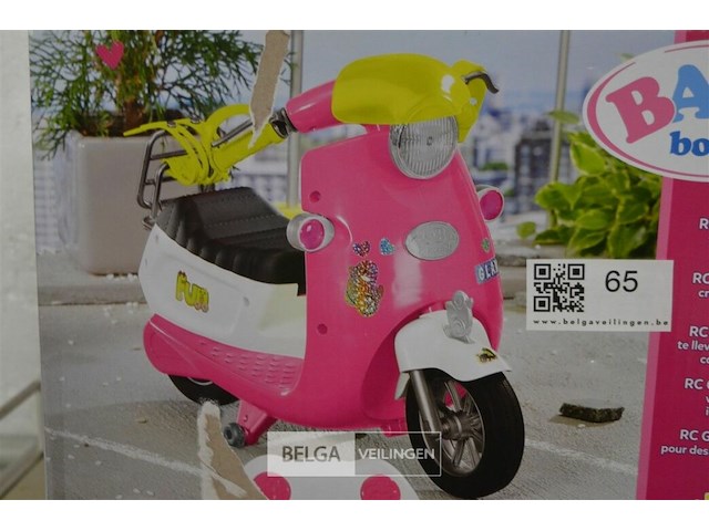 Baby born vespa op afstandbediening - afbeelding 2 van  4