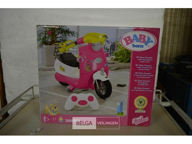 Baby born vespa op afstandbediening - afbeelding 1 van  4