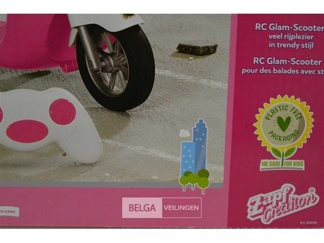 Baby born vespa op afstandbediening - afbeelding 3 van  4