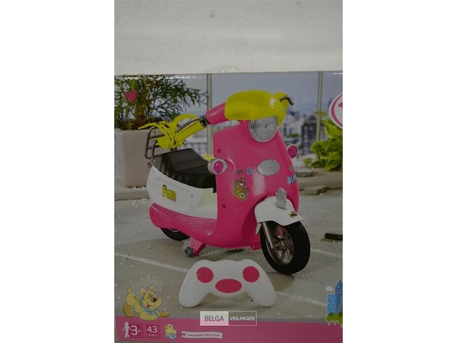 Baby born vespa op afstandbediening - afbeelding 4 van  4