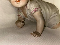 Babybeeldje in europees biscuit - afbeelding 4 van  5