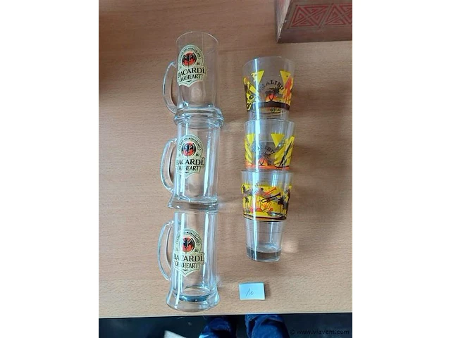 Bacardi 3 st. + malibu 3 st. - afbeelding 1 van  1