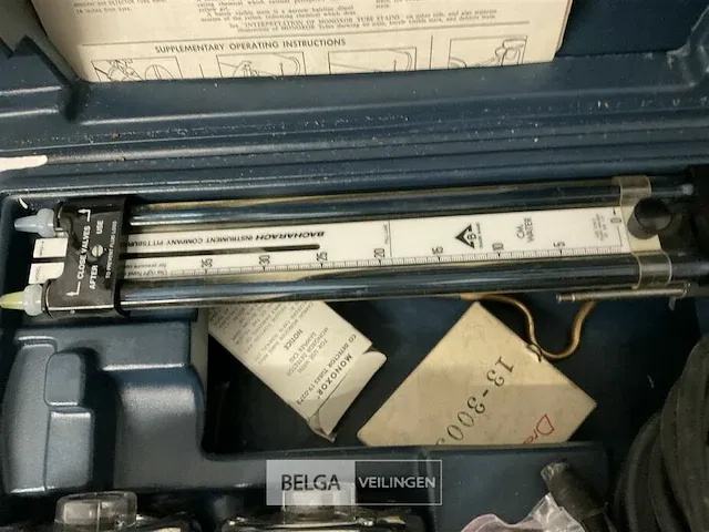 Bacharach fyrite test kit co2-meter - afbeelding 10 van  10
