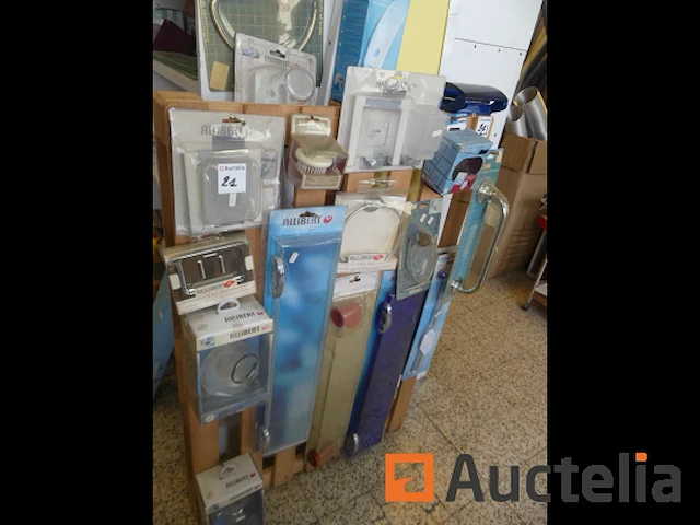 Badkamer- en wc-accessoires - afbeelding 1 van  10