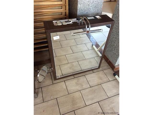 Badkamer hangkast met spiegel - afbeelding 1 van  3