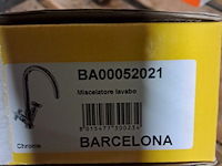 Badkamer kraan nieuw - afbeelding 3 van  3