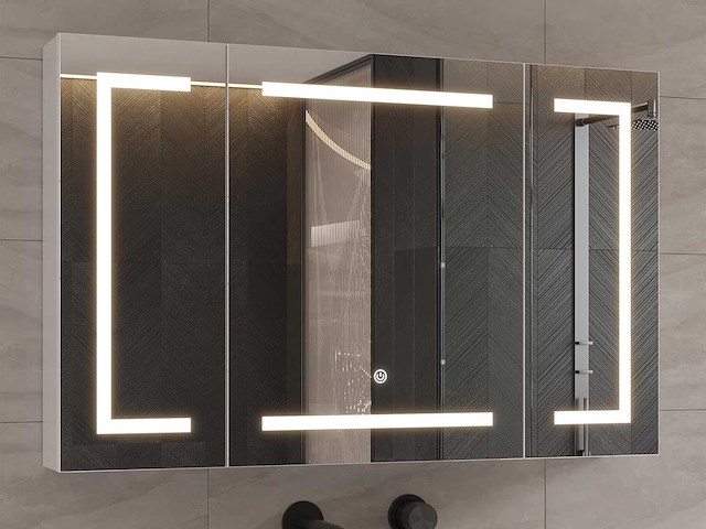 Badkamerkast met spiegel, led-verlichting en stopcontact - afbeelding 1 van  11