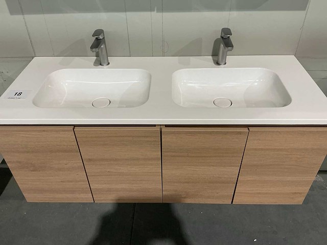 Badkamermeubel - afbeelding 3 van  9