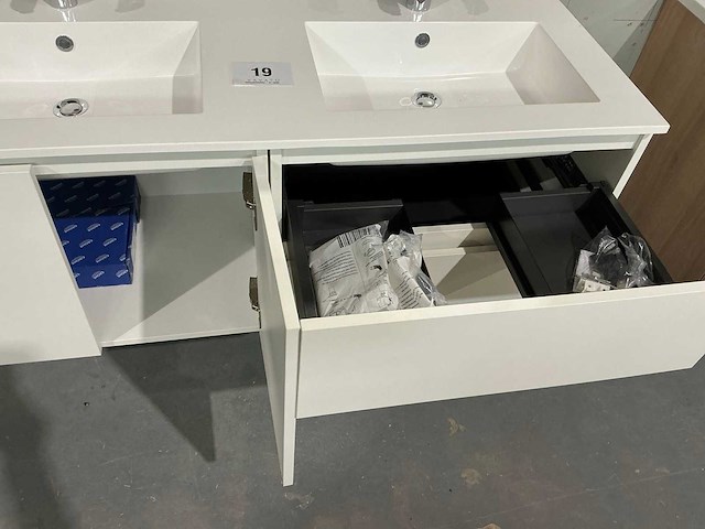 Badkamermeubel - afbeelding 8 van  9