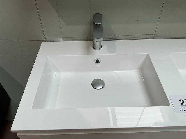 Badkamermeubel - afbeelding 4 van  9