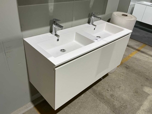 Badkamermeubel - afbeelding 2 van  7